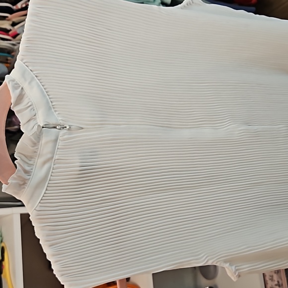 NWT Clico's Black Label pleated sleeveless dressy Top - Picture 6 of 8